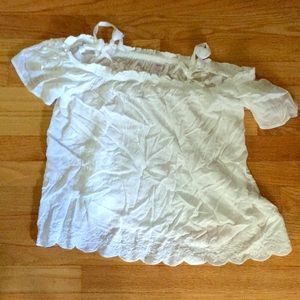 white justice 12-16 hang off tee lace on bottom